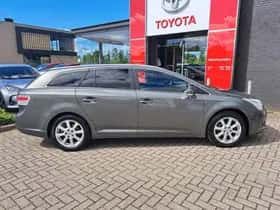 Toyota Avensis (2011) thumbnail 68
