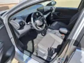 Toyota Yaris (2025) thumbnail 39