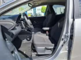 Toyota Yaris (2025) thumbnail 40