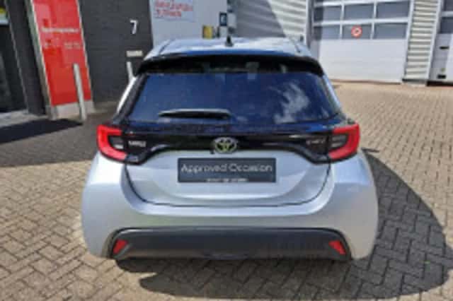 Toyota Yaris (2025) thumbnail 6