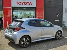 Toyota Yaris (2025) thumbnail 8