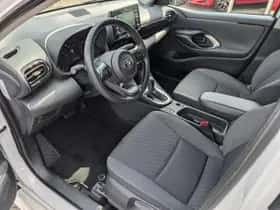 Toyota Yaris (2022) thumbnail 18