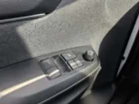 Toyota Yaris (2022) thumbnail 42