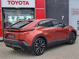 Toyota C hr (2026) thumbnail 2