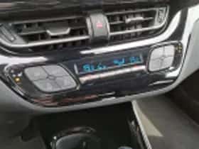 Toyota C hr (2022) thumbnail 51