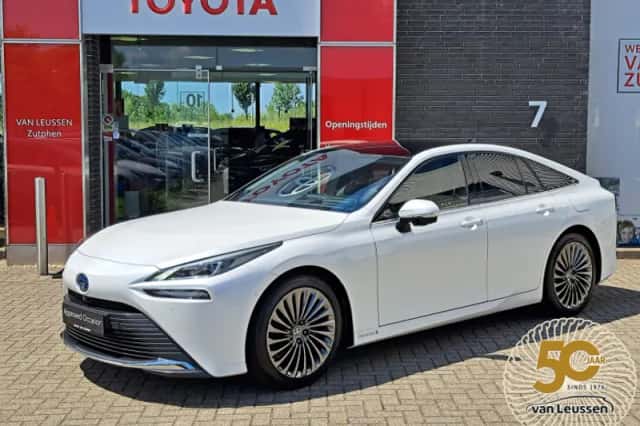 Toyota Mirai (2022) thumbnail 1