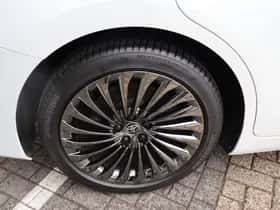Toyota Mirai (2022) thumbnail 12