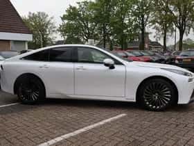 Toyota Mirai (2022) thumbnail 13