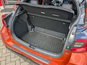 Toyota Yaris (2023) thumbnail 13