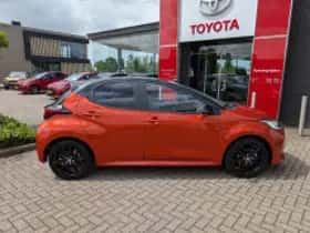 Toyota Yaris (2023) thumbnail 5