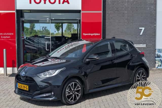 Toyota Yaris (2023) thumbnail 1