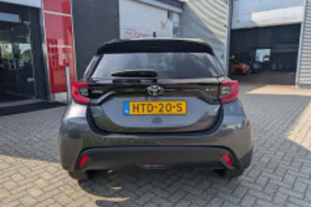 Toyota Yaris (2025) thumbnail 6