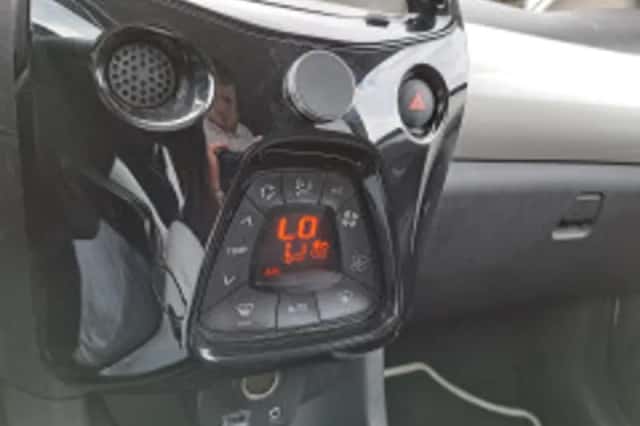 Toyota Aygo (2017) thumbnail 3