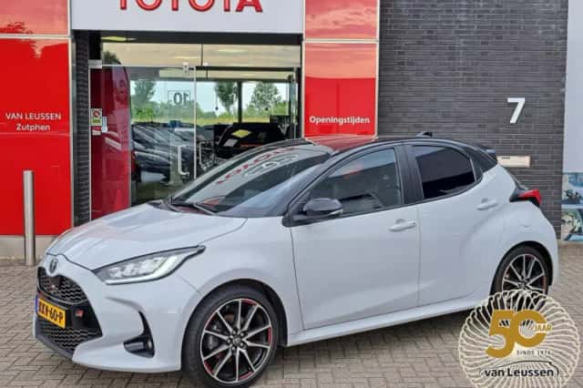 Toyota Yaris (2023) thumbnail 1