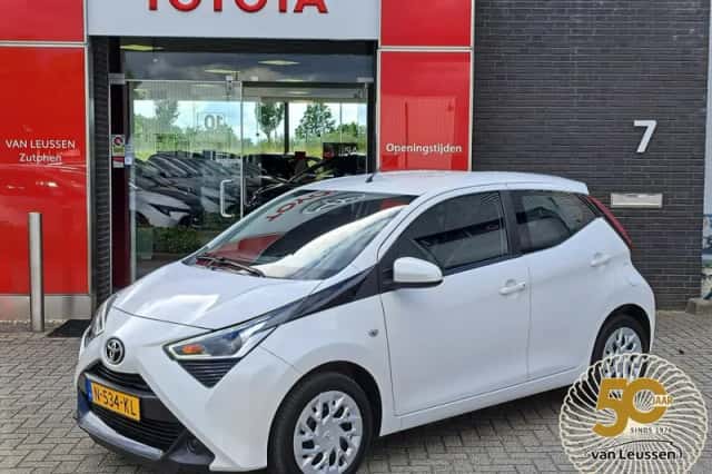 Toyota Aygo (2021) thumbnail 6