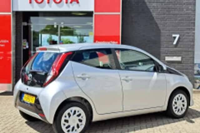 Toyota Aygo (2021) thumbnail 4
