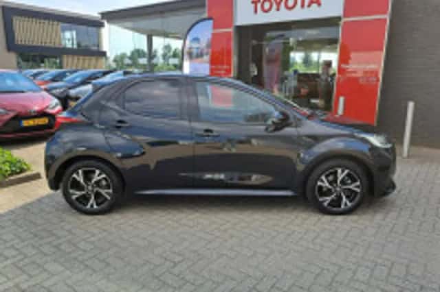 Toyota Yaris (2025) thumbnail 4