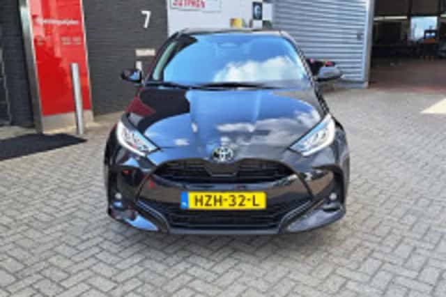 Toyota Yaris (2025) thumbnail 5