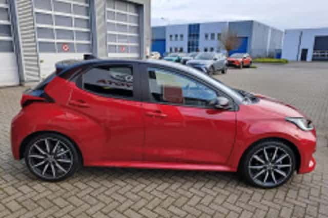 Toyota Yaris (2026) thumbnail 3