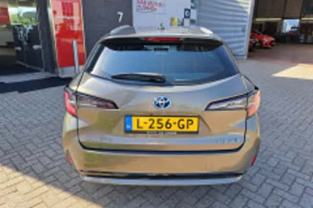 Toyota Corolla (2021) thumbnail 6