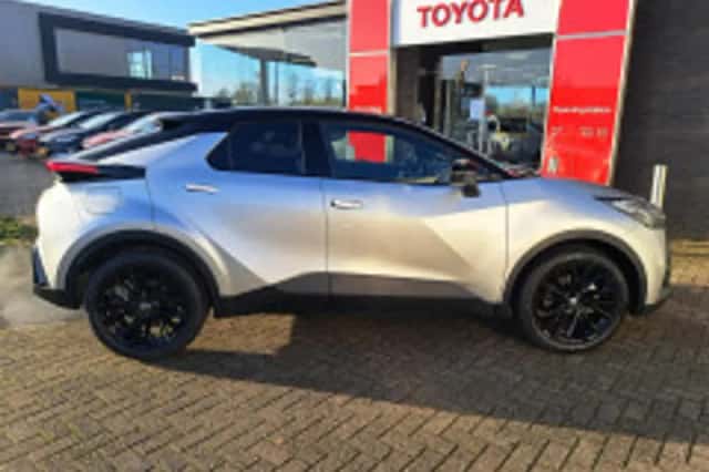 Toyota C hr (2026) thumbnail 4