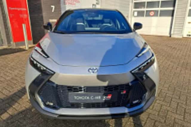 Toyota C hr (2026) thumbnail 5
