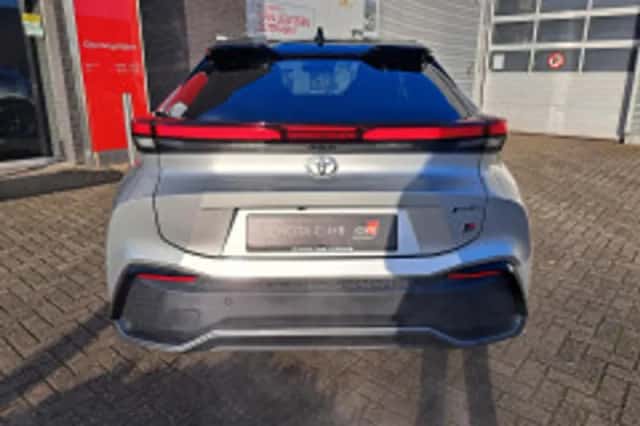Toyota C hr (2026) thumbnail 6