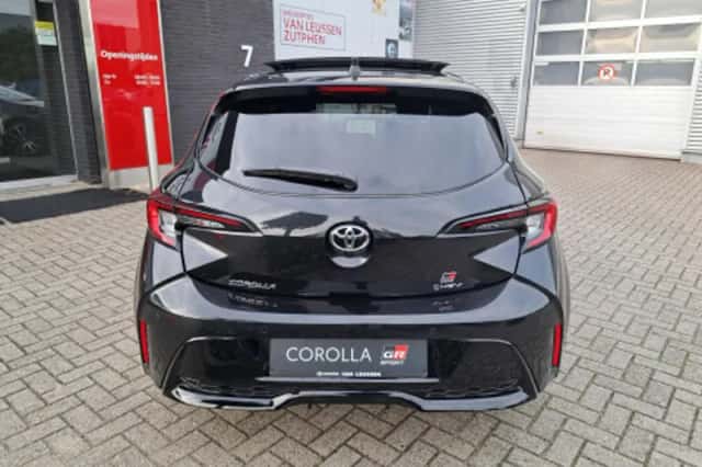 Toyota Corolla (2026) thumbnail 2