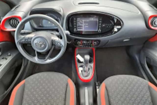 Toyota Aygo X (2022) thumbnail 3