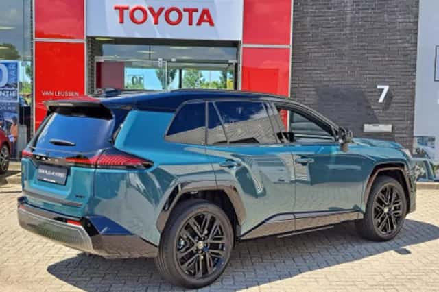 Toyota RAV4 (2026) thumbnail 2