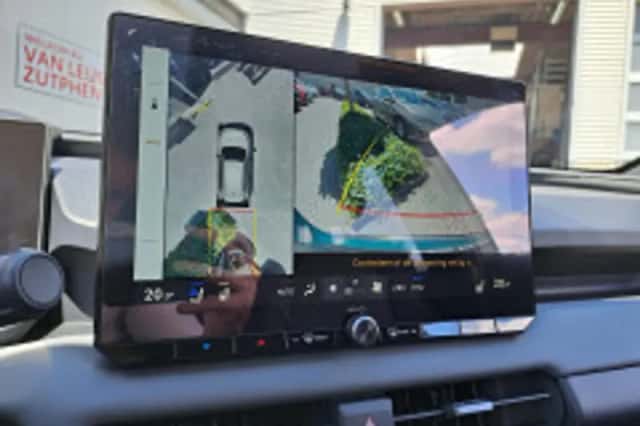 Toyota RAV4 (2026) thumbnail 4