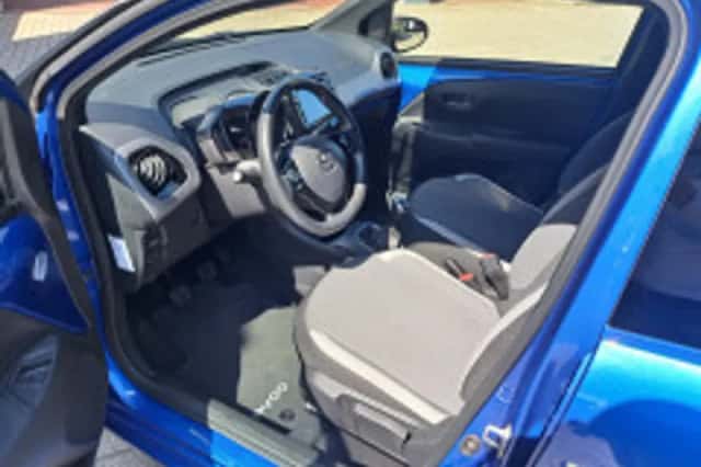 Toyota Aygo (2022) thumbnail 4