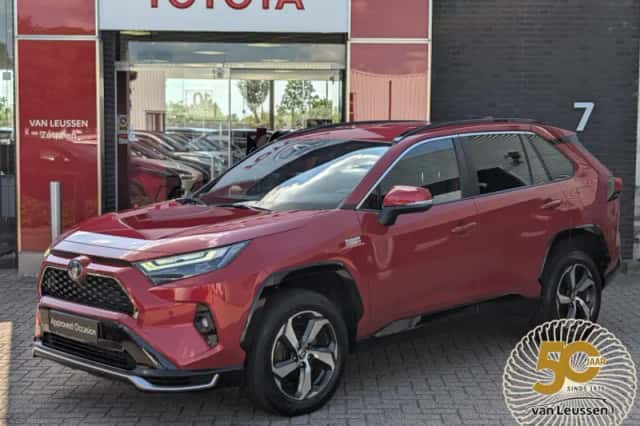 Toyota RAV4 (2022) thumbnail 1