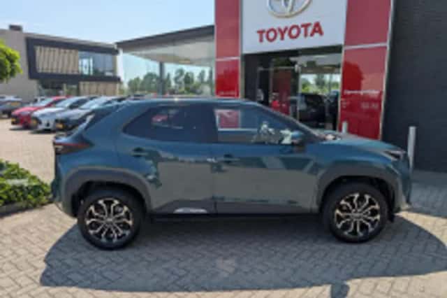 Toyota Yaris Cross (2026) thumbnail 4