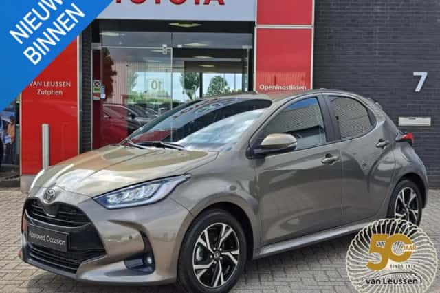 Toyota Yaris (2025) thumbnail 1