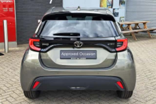 Toyota Yaris (2025) thumbnail 6
