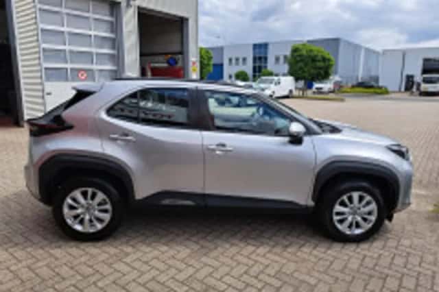 Toyota Yaris Cross (2025) thumbnail 3