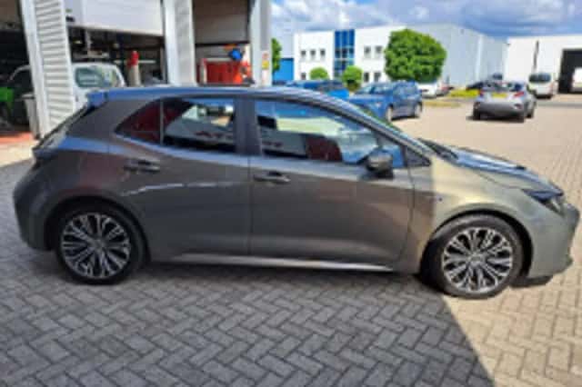 Toyota Corolla (2019) thumbnail 3