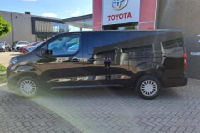 Toyota Proace (2019) thumbnail 3
