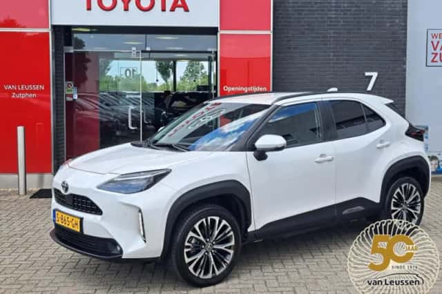 Toyota Yaris Cross (2023) thumbnail 1