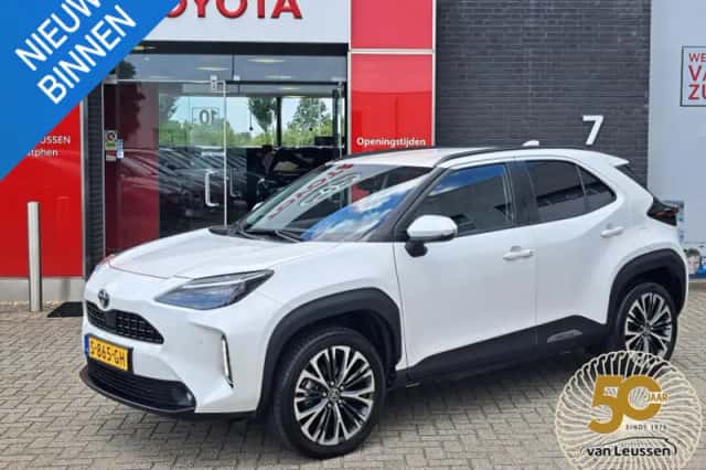 Toyota Yaris Cross (2023) thumbnail 1