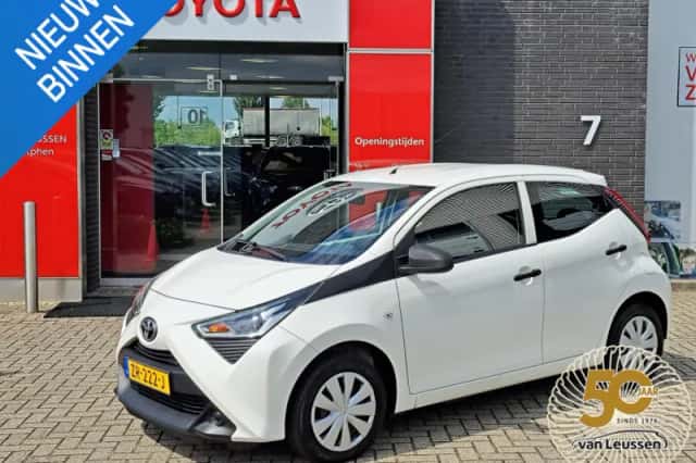 Toyota Aygo (2019) thumbnail 1