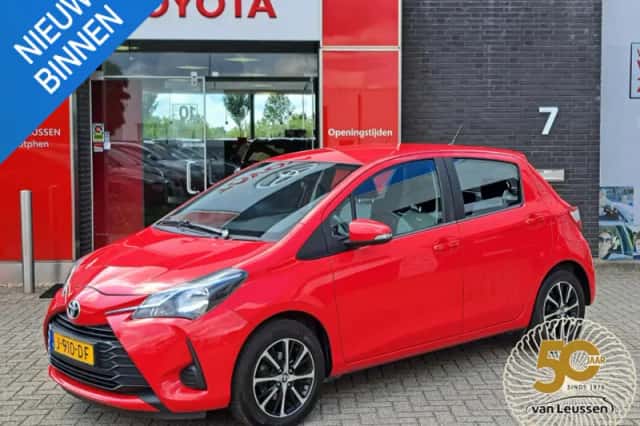 Toyota Yaris (2020) thumbnail 1