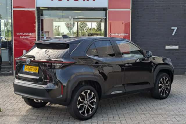 Toyota Yaris Cross (2022) thumbnail 2