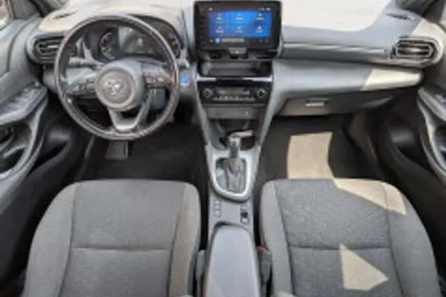 Toyota Yaris Cross (2022) thumbnail 3