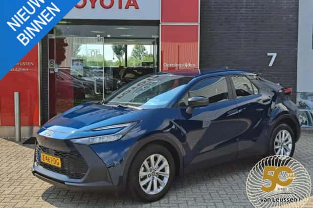 Toyota C hr (2024) thumbnail 1
