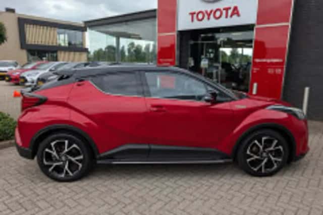 Toyota C hr (2021) thumbnail 4