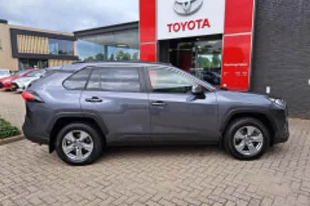 Toyota RAV4 (2024) thumbnail 5