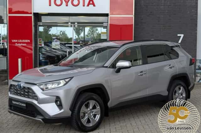 Toyota RAV4 (2024) thumbnail 1