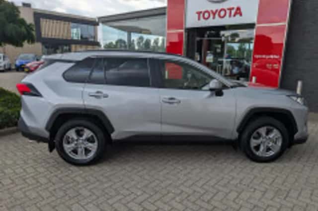 Toyota RAV4 (2024) thumbnail 5
